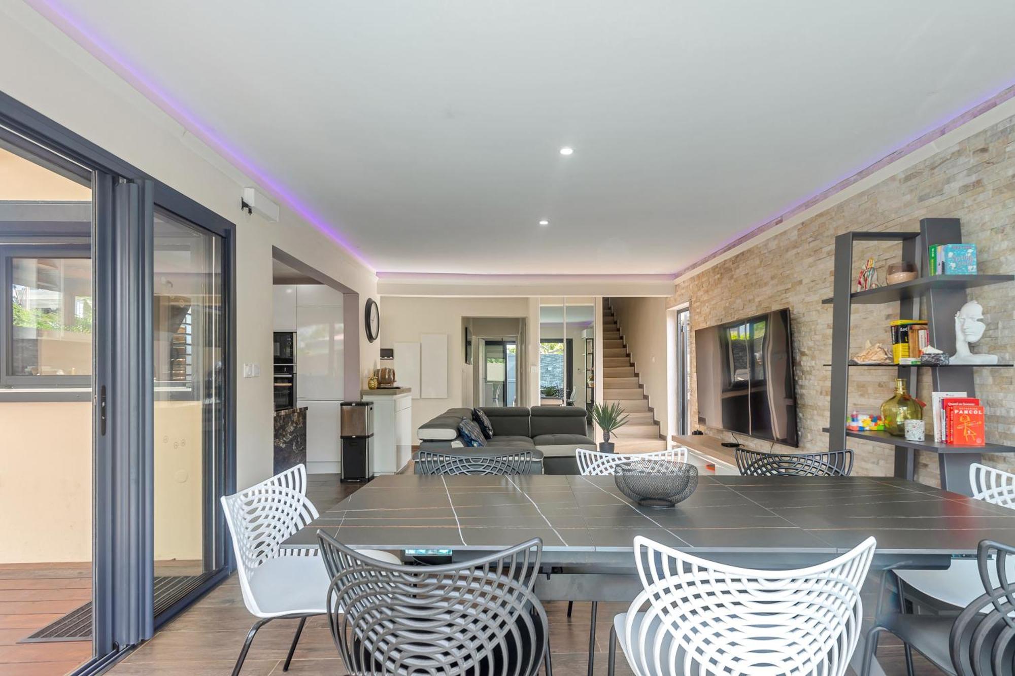 Villa Jasmin Standing Piscine Chauffee 4 Ch 9 Pers Baie-Mahault Bagian luar foto